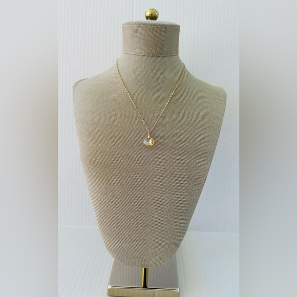 Accessories - Elegant Gold Tone Necklace with Crystal Pendant Champagne/Light Amber